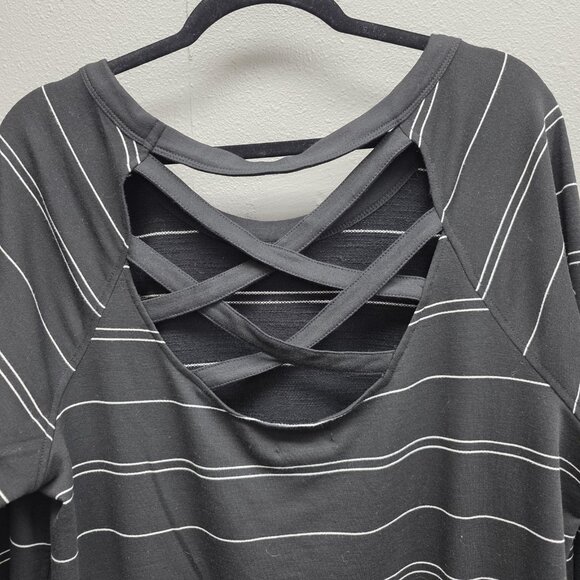 Maurices Shirt Womens 1 Black White Stripe Criss Cross Back 3/4 Sleeve Tunic - Picture 5 of 10